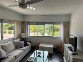 Hermoso Apartamento primera linea Rambla de Playa Mansa Punta del Este